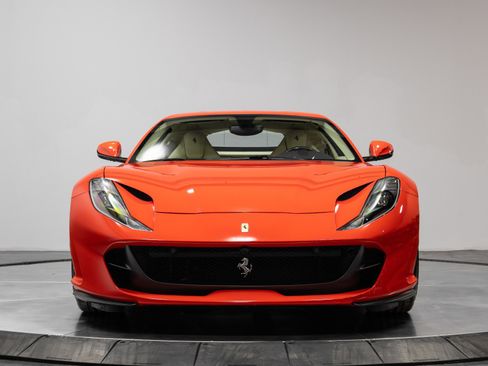 Used 2018 Ferrari 812 Superfast image 44