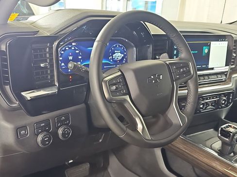 Used 2024 Chevrolet Silverado 1500 RST w/ Convenience Package II AWD/4WD image 19