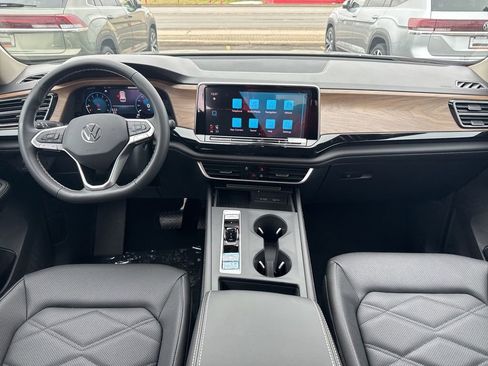 New 2026 Volkswagen Atlas SE image 11