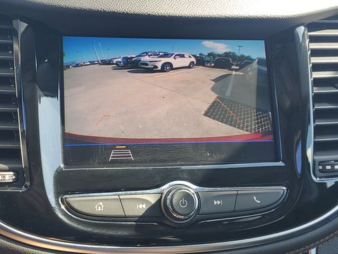 Used 2020 Chevrolet Trax Premier FWD image 26