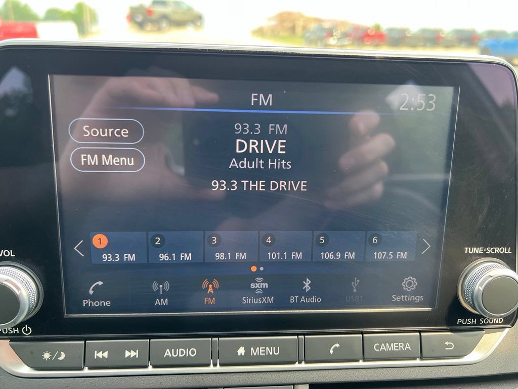 Used 2025 Nissan Altima 2.5 S FWD image 31