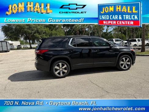 Used 2020 Chevrolet Traverse LT w/ LT Premium Package FWD image 13