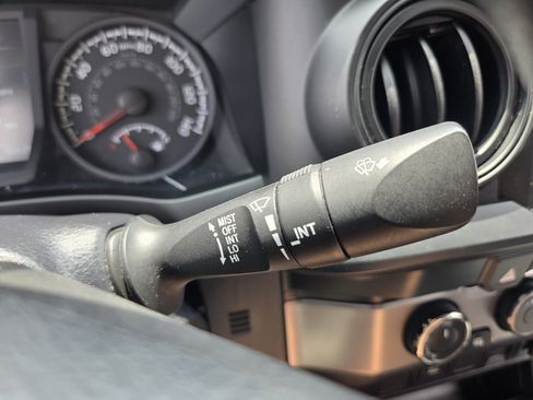 Used 2023 Toyota Tacoma SR AWD/4WD image 27