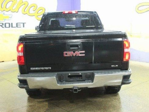 Used 2018 GMC Sierra 1500 SLE image 3
