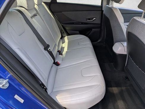 Used 2023 Hyundai Elantra Limited FWD image 27