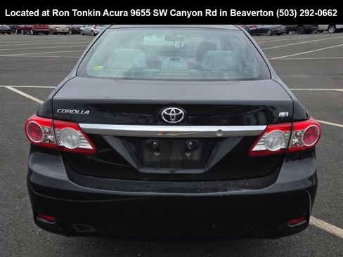 Used 2013 Toyota Corolla LE FWD image 4