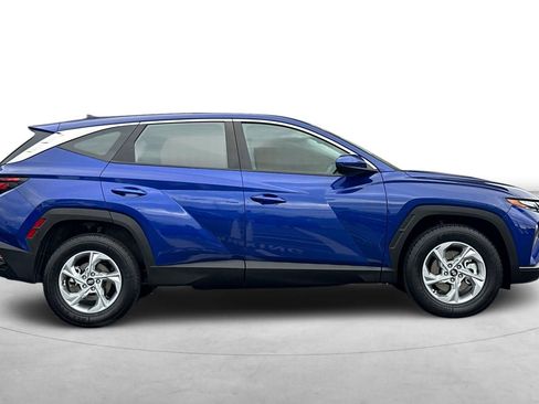 Certified 2024 Hyundai Tucson SE image 9