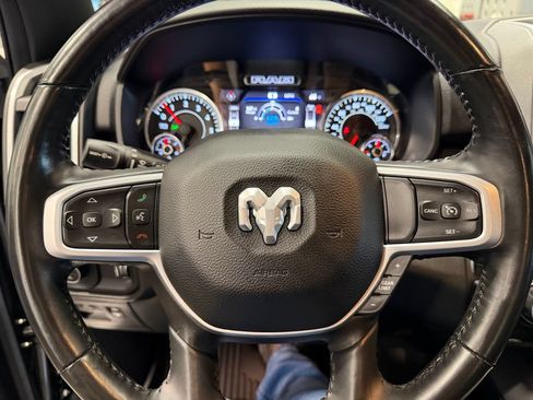 Used 2022 RAM 1500 Big Horn AWD/4WD image 10