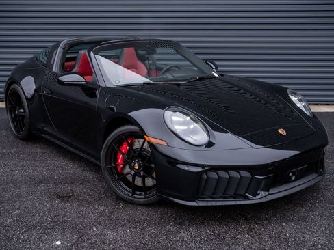 Certified 2025 Porsche 911 Targa 4 GTS image 23