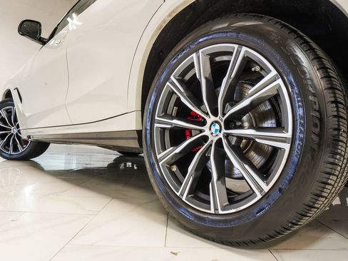 Used 2024 BMW X6 xDrive40i w/ Executive Package image 38