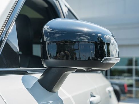 Certified 2023 Volvo XC90 T8 Ultimate w/ Protection Package Premier AWD/4WD image 16