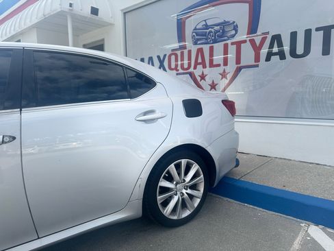 Used 2009 Lexus IS 250 image 6
