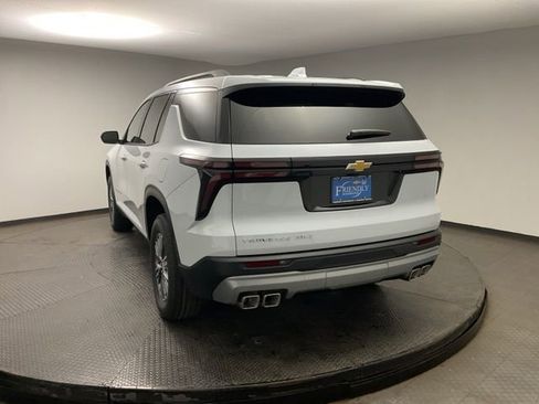 New 2026 Chevrolet Traverse LT w/ LPO, Floor Liner Package image 5