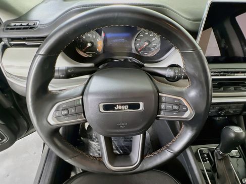 Used 2022 Jeep Compass Limited w/ Sun and Sound Group AWD/4WD image 11