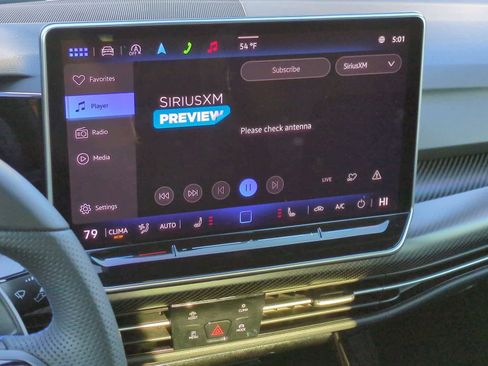 Used 2025 Volkswagen Golf R Black Edition image 25