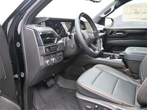 New 2026 GMC Yukon AT4 w/ AT4 Premium Plus Package image 7