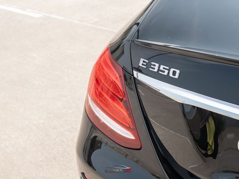Used 2020 Mercedes-Benz E 350 4MATIC Sedan w/ Parking Assistance Package image 21