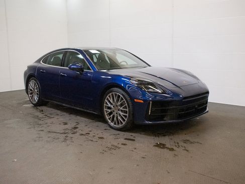 Certified 2024 Porsche Panamera 4 image 8