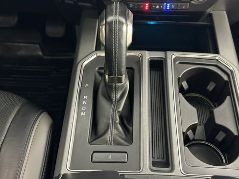 Used 2018 Ford F150 Raptor w/ Equipment Group 802A Luxury AWD/4WD image 16