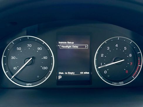 Used 2014 Land Rover LR2 HSE image 33