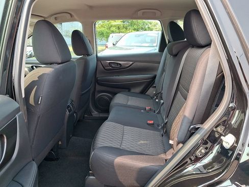 Used 2020 Nissan Rogue S AWD/4WD image 10