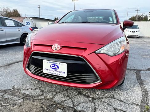 Used 2018 Toyota Yaris iA image 3