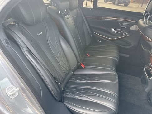 Used 2015 Mercedes-Benz S 63 AMG 4MATIC Sedan image 19