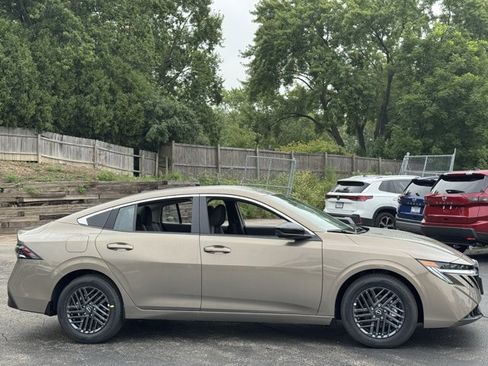 New 2026 Nissan Sentra SV w/ SV Convenience Package FWD image 6