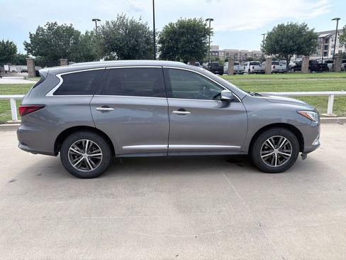 Used 2018 INFINITI QX60 Luxe w/ Premium Plus Package AWD/4WD image 3