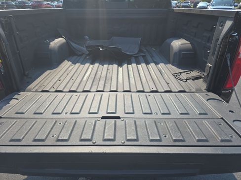 Used 2025 Chevrolet Silverado 1500 ZR2 w/ Technology Package AWD/4WD image 13