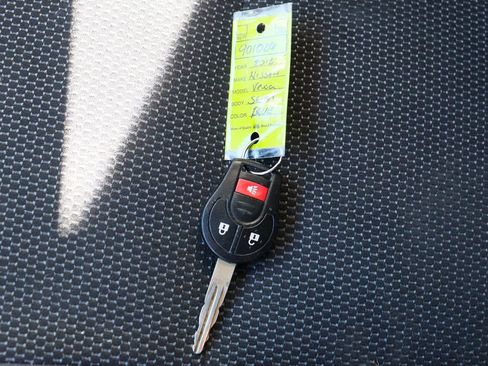 Used 2012 Nissan Versa SV image 55