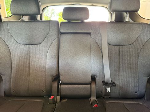 Used 2023 Hyundai Santa Fe SEL image 32