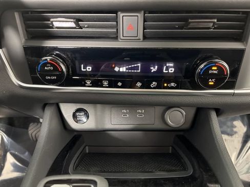 New 2026 Nissan Rogue SV FWD image 27