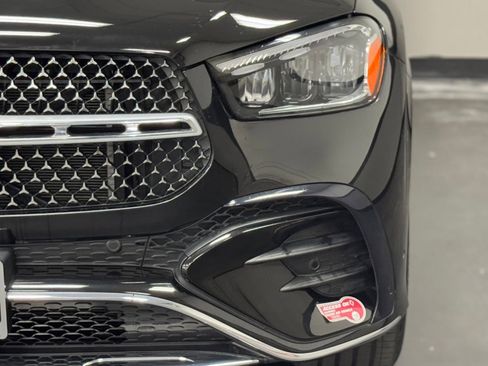 Used 2024 Mercedes-Benz GLE 450e 4MATIC image 8