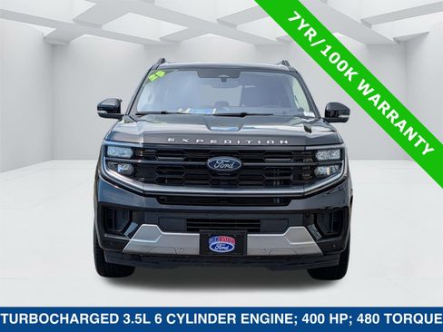 Certified 2025 Ford Expedition Max Platinum AWD/4WD image 9