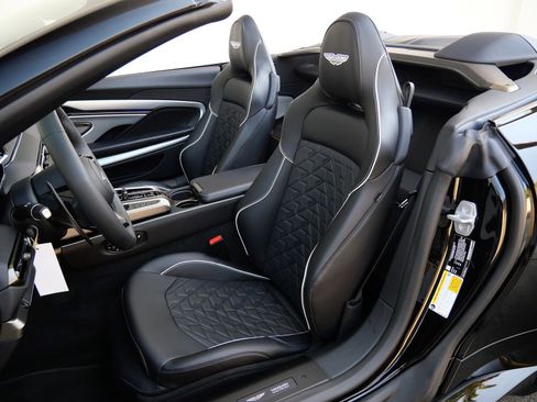 New 2026 Aston Martin Vanquish Convertible image 23