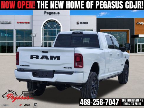 New 2026 RAM 2500 Laramie AWD/4WD image 5