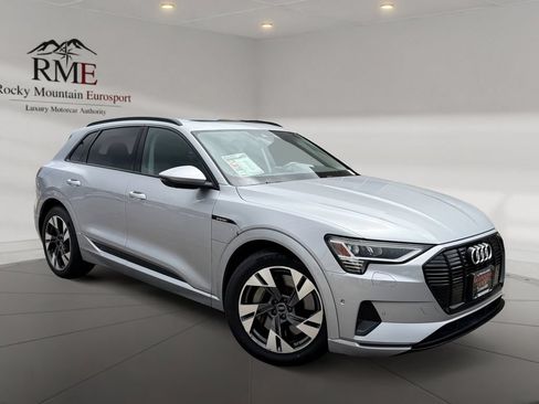 Used 2022 Audi e-tron Premium w/ Convenience Plus Package AWD/4WD image 1
