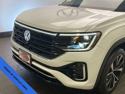 Used 2025 Volkswagen Atlas Cross Sport SEL Premium R-Line AWD/4WD image 7