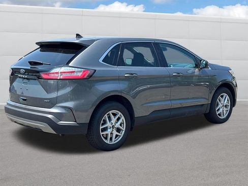Used 2024 Ford Edge SEL AWD/4WD image 5
