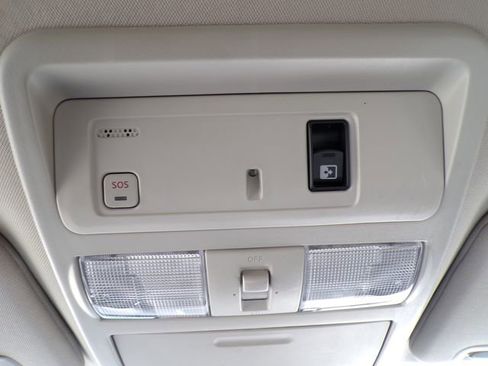 Used 2017 Nissan Titan Platinum Reserve image 33