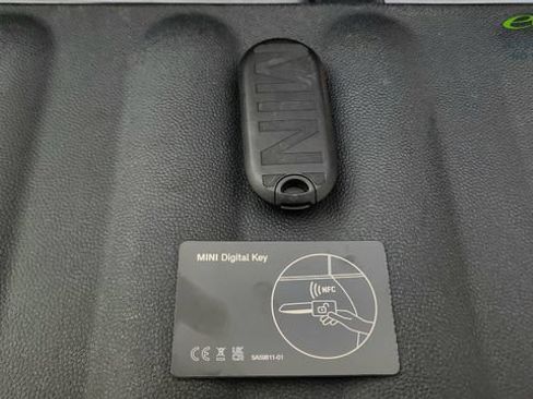 Used 2025 MINI Cooper S FWD image 76