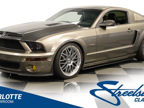 Used 2005 Ford Mustang GT RWD image 1