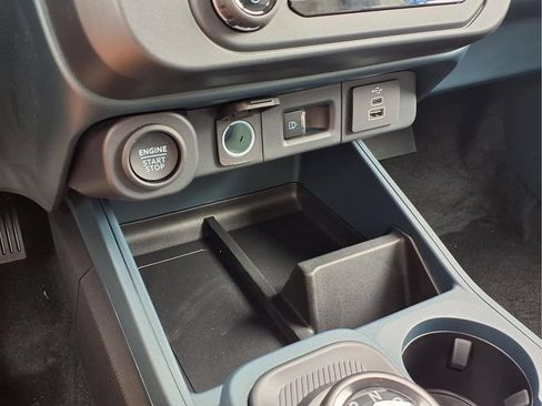 New 2026 Ford Maverick Lobo AWD/4WD image 9