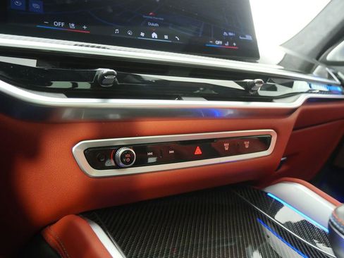 Certified 2025 BMW X6 M Competition w/ Executive Package image 27