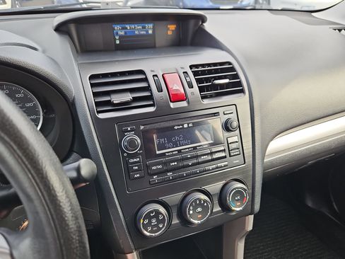 Used 2014 Subaru Forester 2.5i Premium w/ All-Weather Package image 18