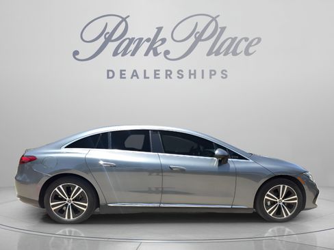 Used 2023 Mercedes-Benz EQE 500 4MATIC Sedan w/ Exclusive Trim Package image 6