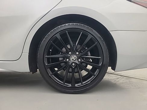 Used 2022 Toyota Camry XSE FWD image 11