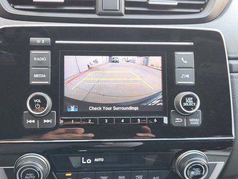 Used 2019 Honda CR-V LX image 17