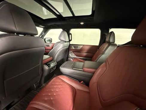 Used 2025 INFINITI QX80 Autograph w/ Autograph Exterior Package AWD/4WD image 34